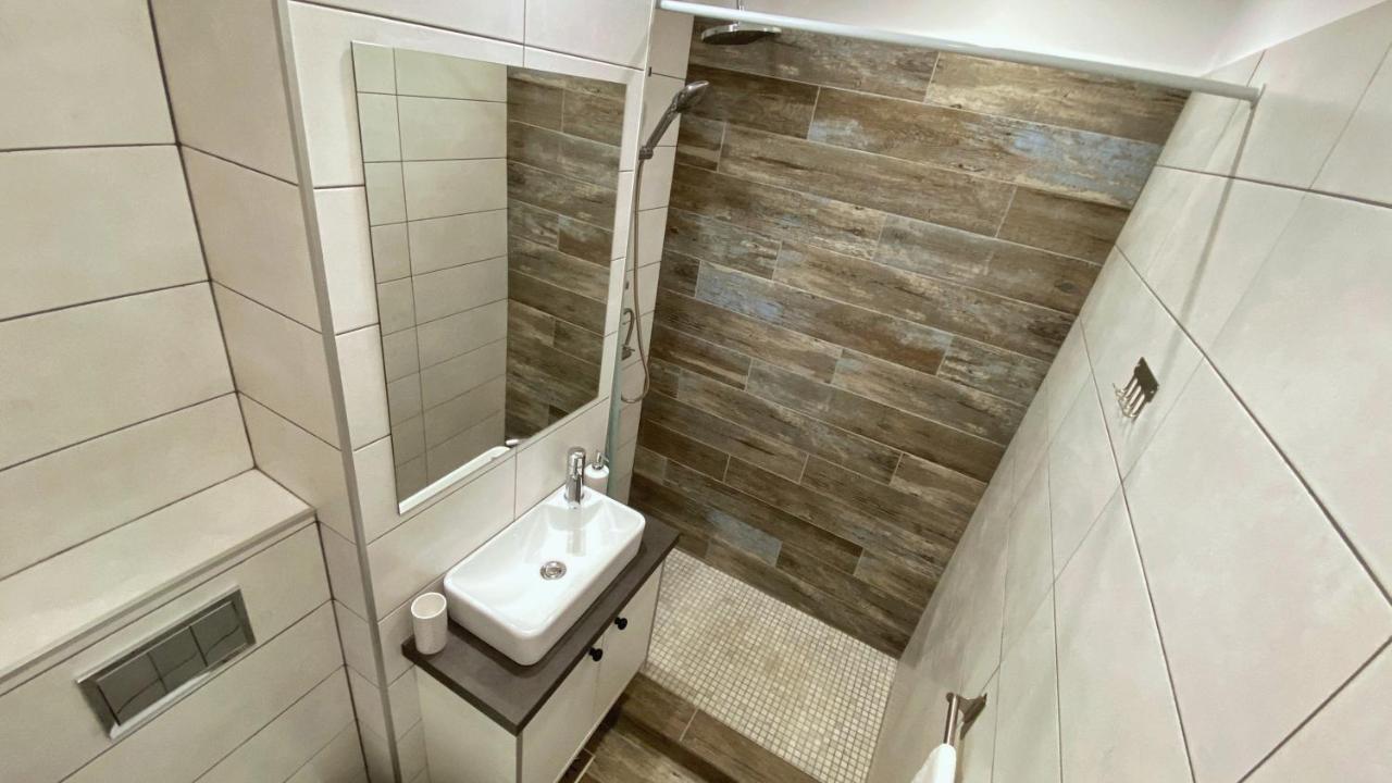 Highland Home - Cozy Apartments Near City Center Oradea Dış mekan fotoğraf