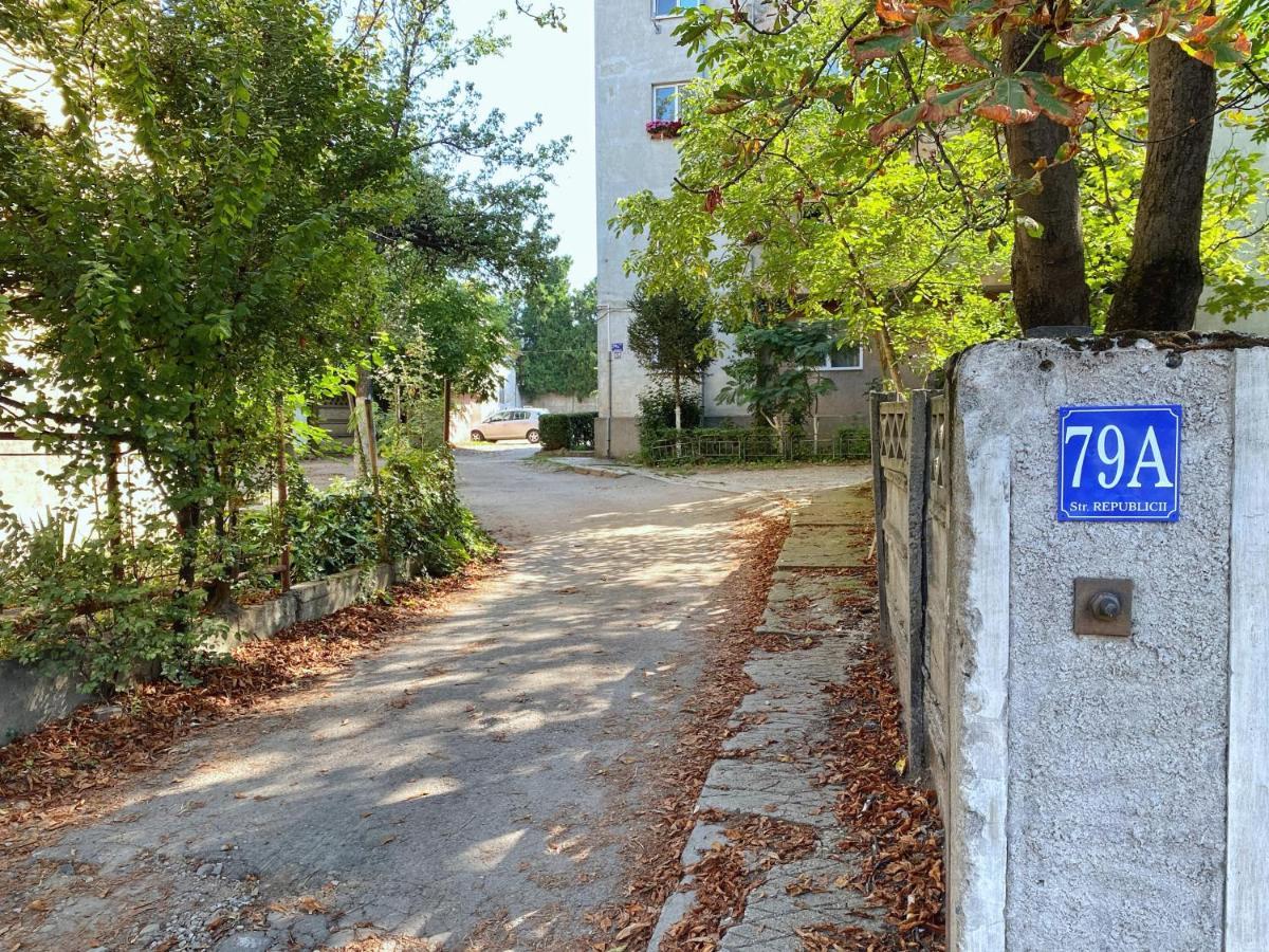 Highland Home - Cozy Apartments Near City Center Oradea Dış mekan fotoğraf